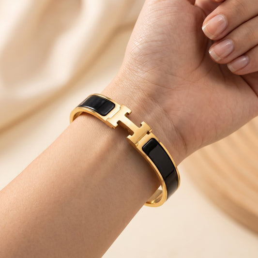 Ladies Bracelet - Infinity Love Bangle