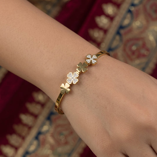 Ladies Bracelet - Pearl Beaded Wristband